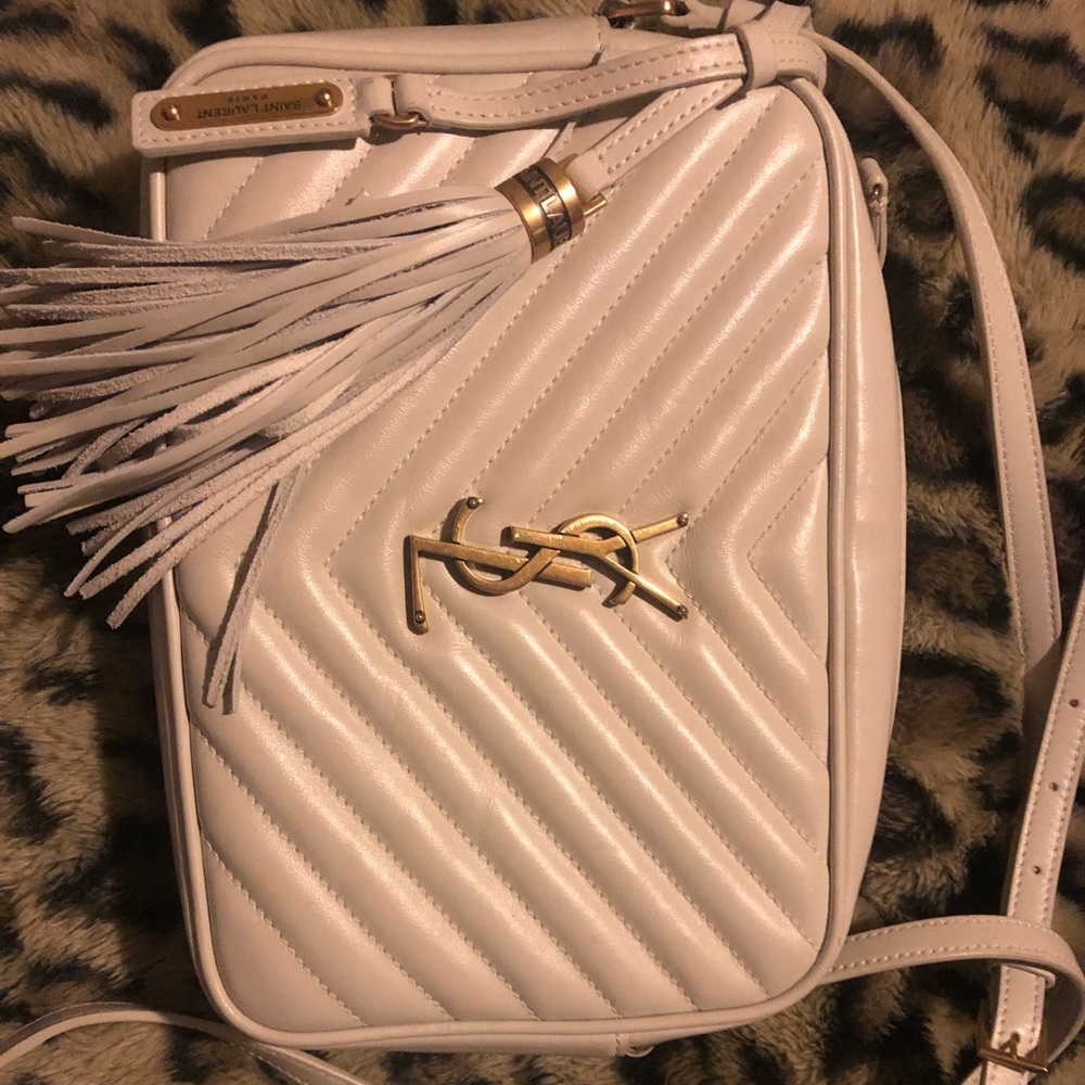 YSL LOU CAMERA BAG IN SMOOTH LEATHER